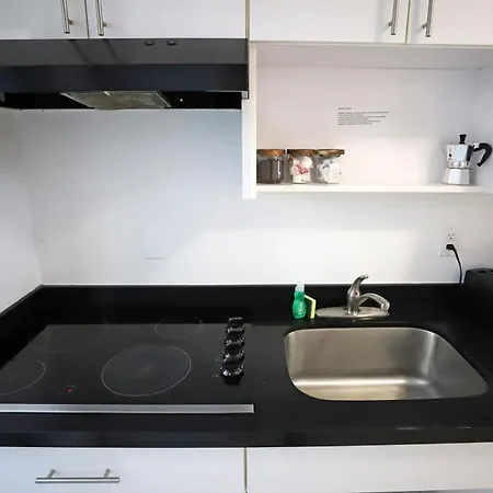 South Beach 2 Bedroom Family Pet Friendly Apartment With Free Parking On Premise Miami Beach Exterior photo